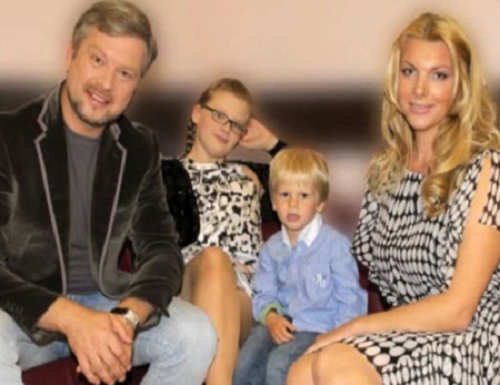 Валдис Пельш с женой и детьми фото