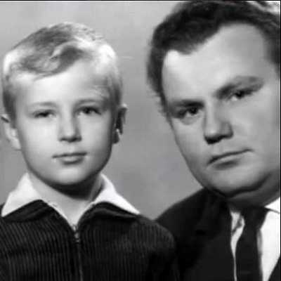 Олег Штефанко в детстве с отцом фото