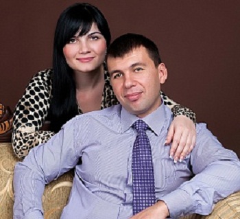 Денис Пушилин с женой фото