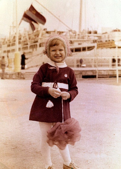 Эвелина Бледанс в детстве фото