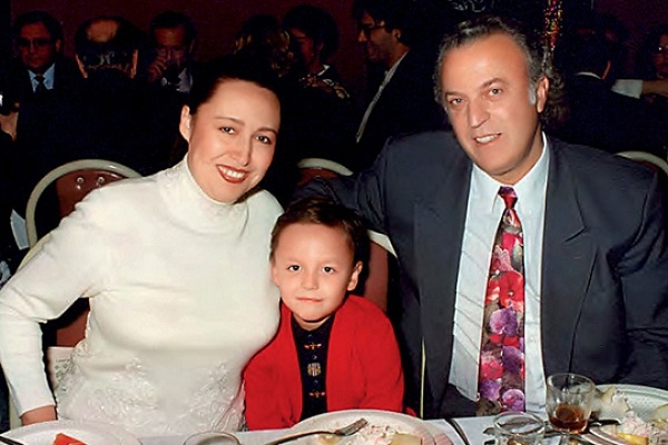Илья Резник со второй женой и сыном